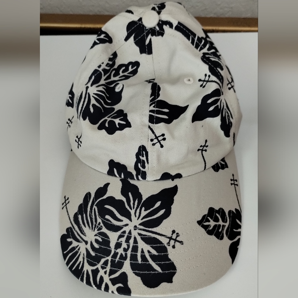 Woman Hat or Unisex